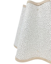 Load image into Gallery viewer, SAVANNAH - WAVY LAMPSHADE - FLAT EDGED