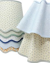 Load image into Gallery viewer, PINTO - WAVY LAMPSHADE - FLAT EDGED