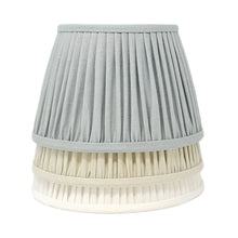 Load image into Gallery viewer, LINEN - GATHERED LAMPSHADE