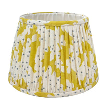 Load image into Gallery viewer, LINEN - GATHERED LAMPSHADE