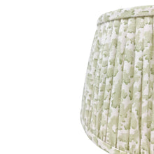 Load image into Gallery viewer, LINEN - GATHERED LAMPSHADE