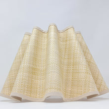 Load image into Gallery viewer, RAFFIA - WAVY LAMPSHADE - FLAT EDGED
