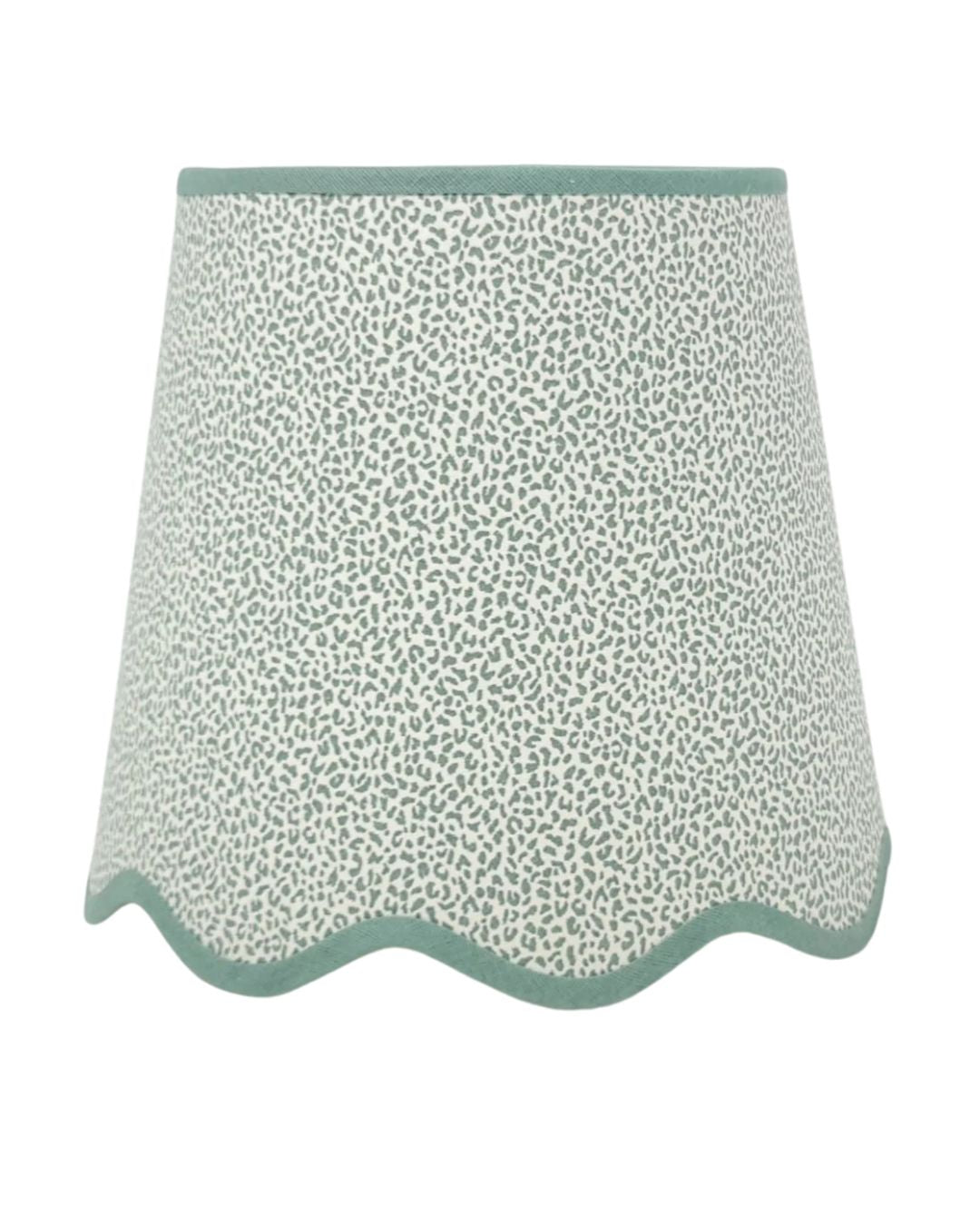 Savannah Tapered Lampshade – Scalloped Edge