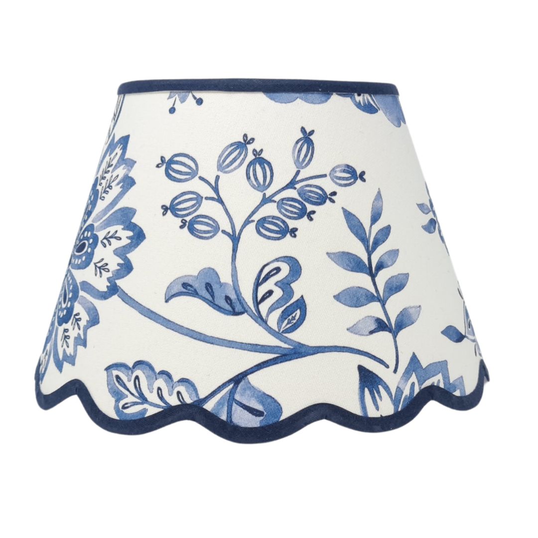 Pure Edit Kamila Scalloped Lampshade