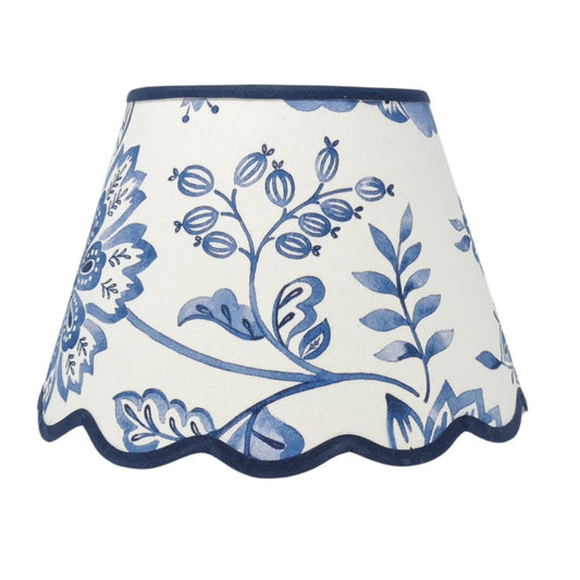 Pure Edit Kamila Scalloped Lampshade