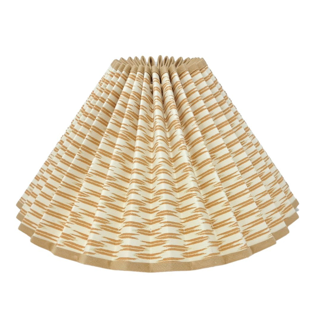 IAN SANDERSON QUIVER - PLEATED LAMPSHADE