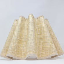 Load image into Gallery viewer, RAFFIA - WAVY LAMPSHADE - FLAT EDGED
