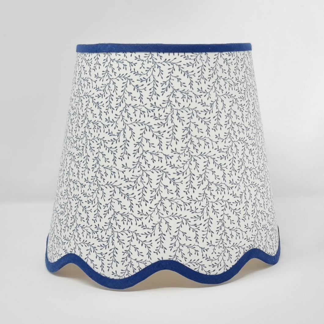 LEONIE - TAPERED LAMPSHADE - SCALLOPED EDGES